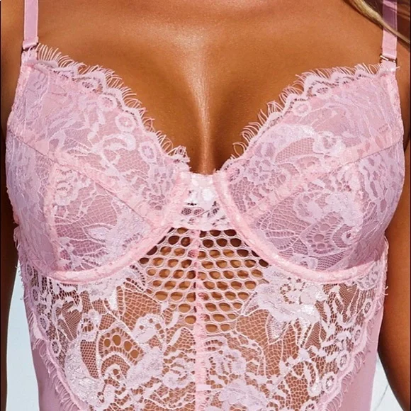Lace baby pink bodysuit . NWT - Picture 4 of 4